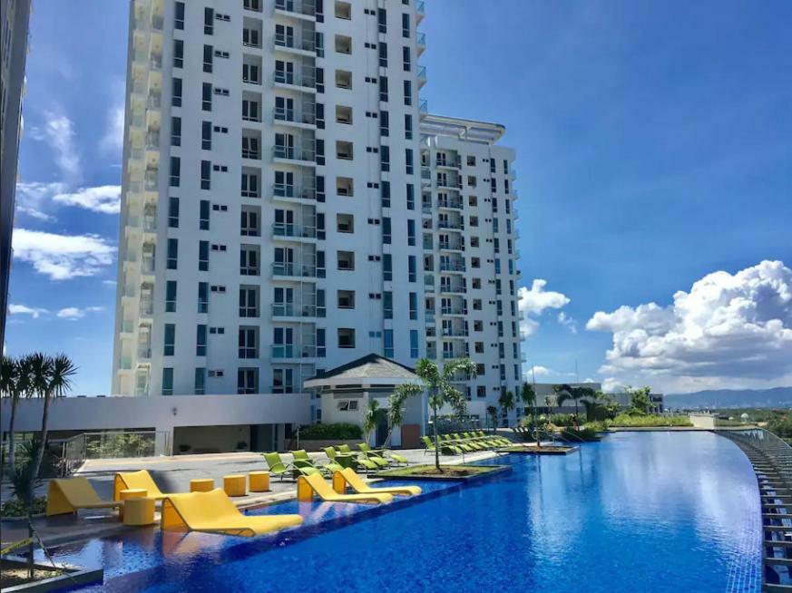 Mactan Newtown Cebu Affordable Suite! มักตัน ภายนอก รูปภาพ